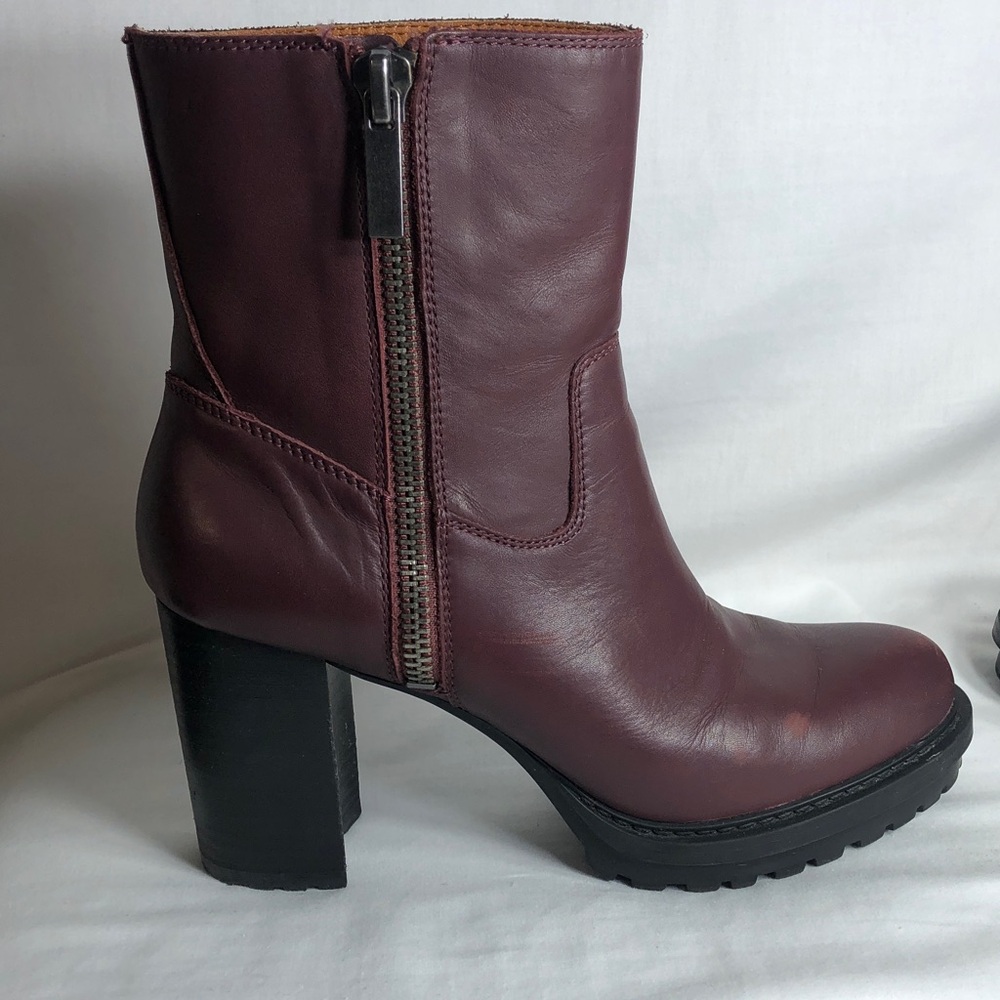 Lucky Brand Women's Wine Leather Block Heel Ankle Bajax Boots, Size 8 1/2M - Picture 2 of 11